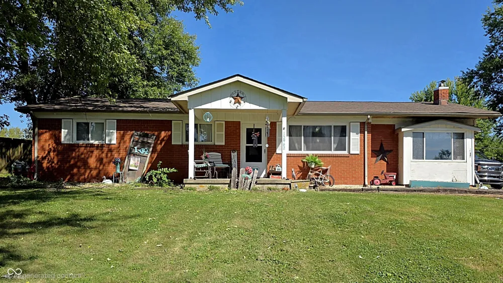 15962 E 265 Columbus, IN 47203