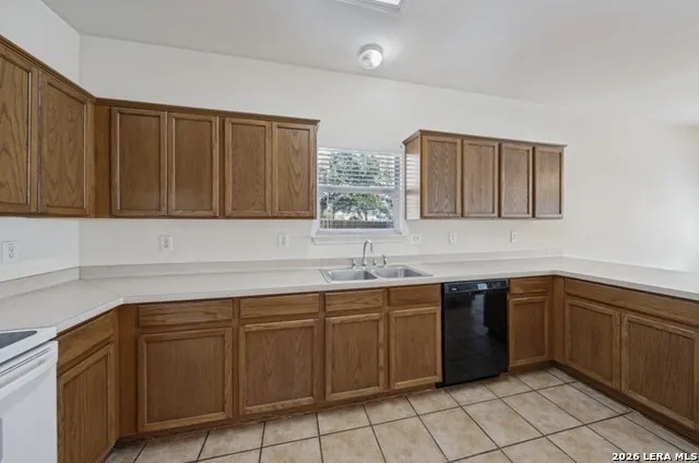 4318 GENTLE GROVE DR San Antonio, TX 78251