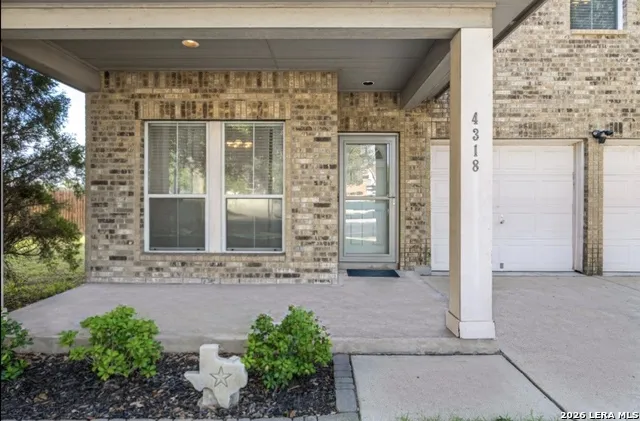 4318 GENTLE GROVE DR San Antonio, TX 78251