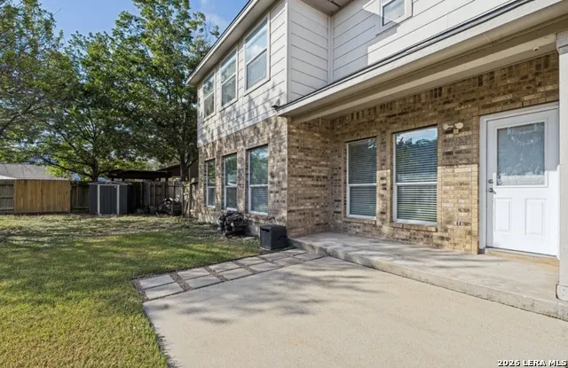 4318 GENTLE GROVE DR San Antonio, TX 78251
