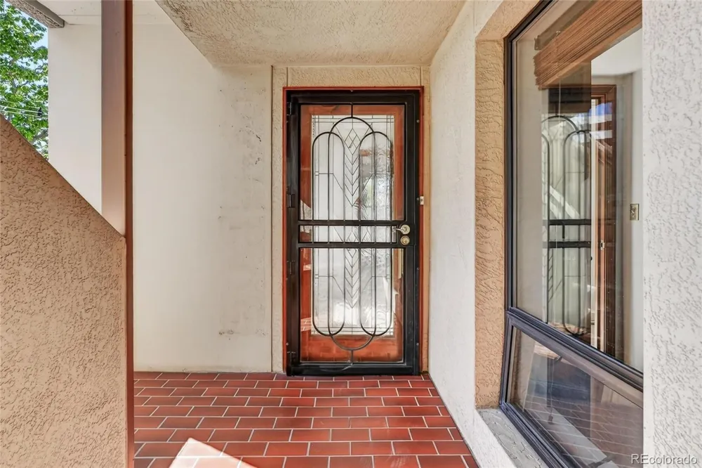2000 E 12th Avenue #4 Denver, CO 80206