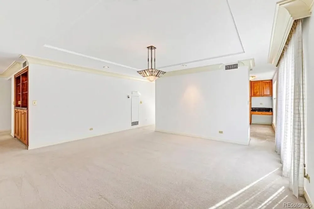 2000 E 12th Avenue #4 Denver, CO 80206