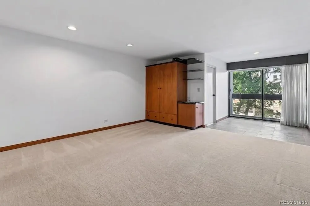 2000 E 12th Avenue #4 Denver, CO 80206