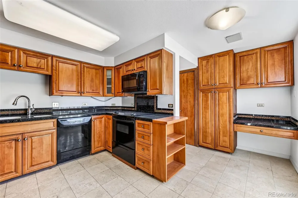 2000 E 12th Avenue #4 Denver, CO 80206