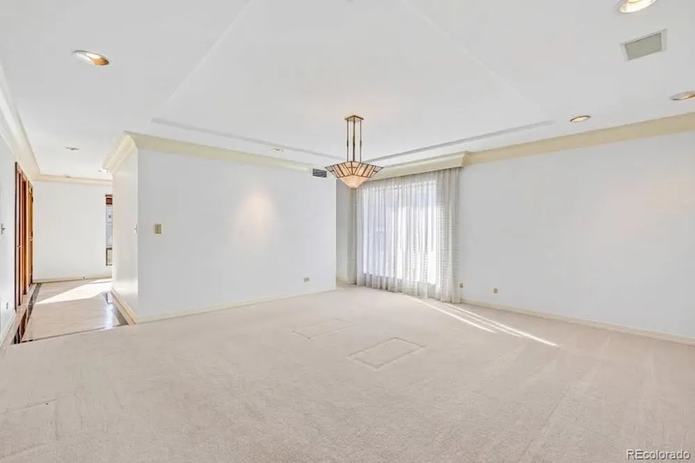 2000 E 12th Avenue #4 Denver, CO 80206