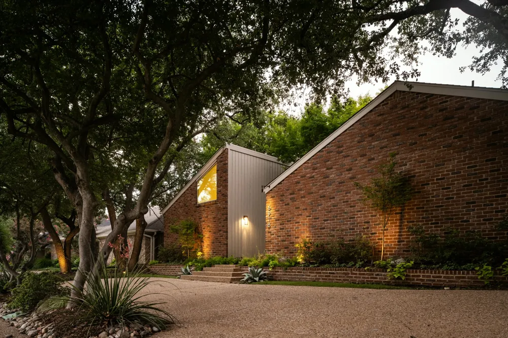 6918 Chevy Chase Avenue Dallas, TX 75225