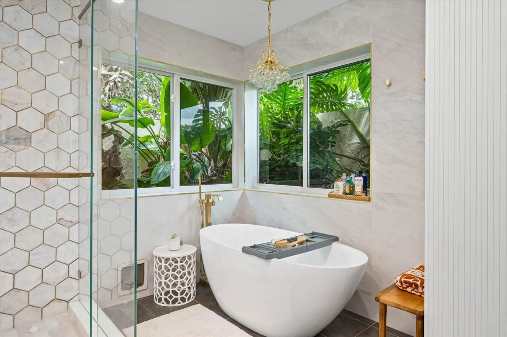 3284 HUNTINGTON Weston, FL 33332