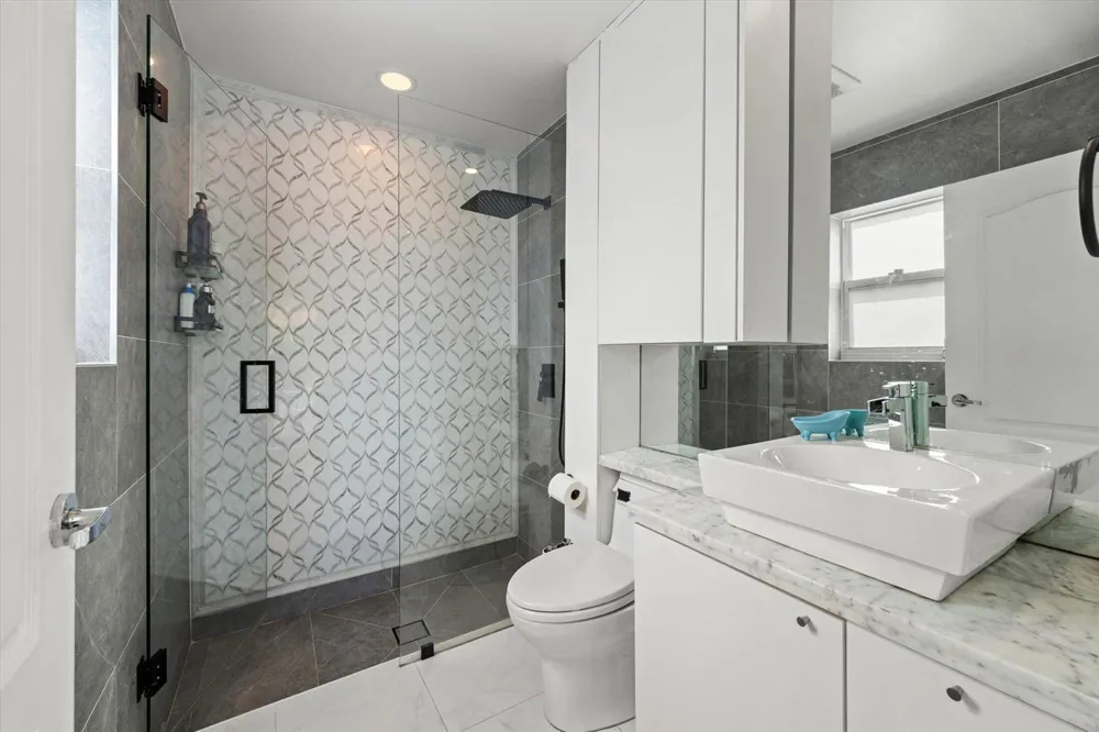 3284 HUNTINGTON Weston, FL 33332