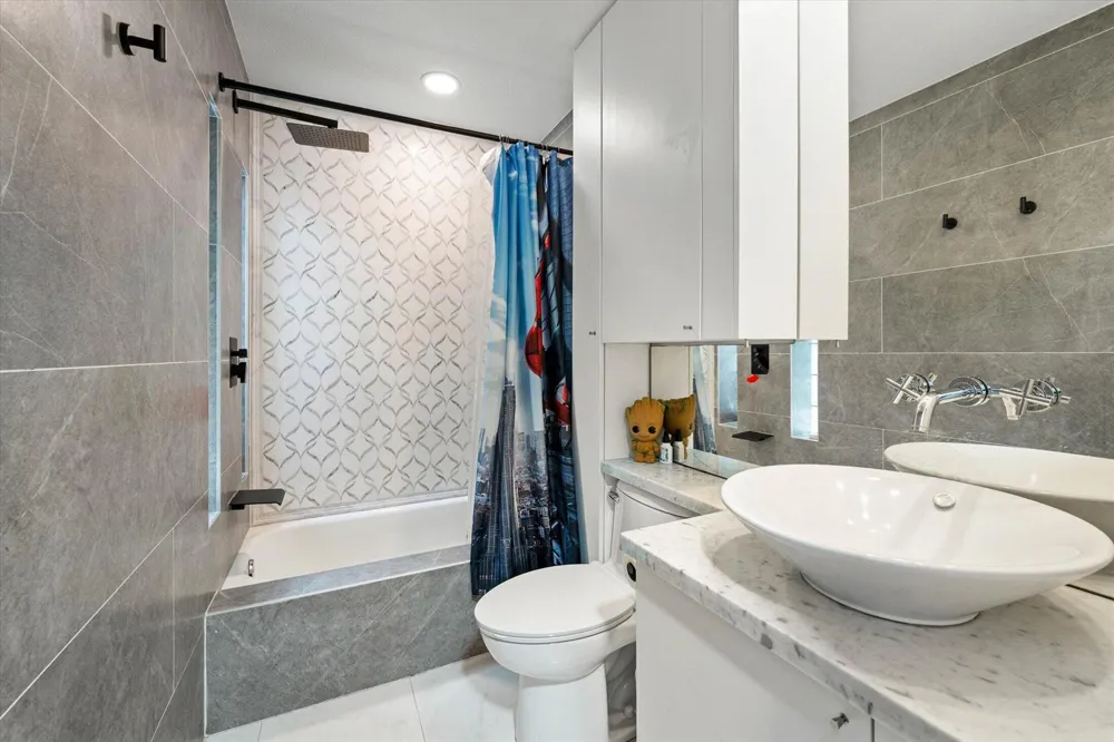 3284 HUNTINGTON Weston, FL 33332