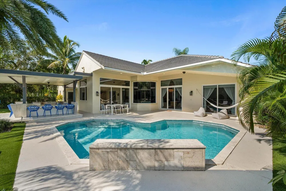 3284 HUNTINGTON Weston, FL 33332