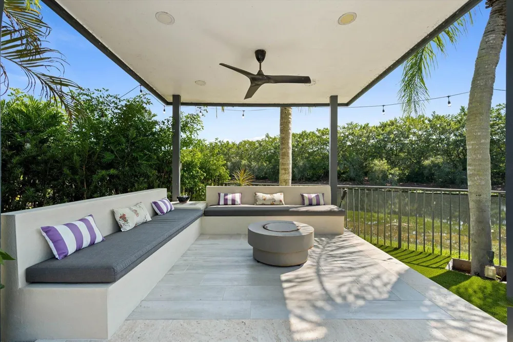 3284 HUNTINGTON Weston, FL 33332