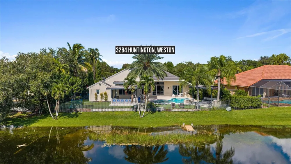 3284 HUNTINGTON Weston, FL 33332