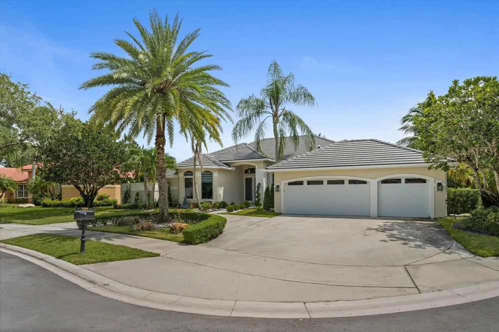 3284 HUNTINGTON Weston, FL 33332