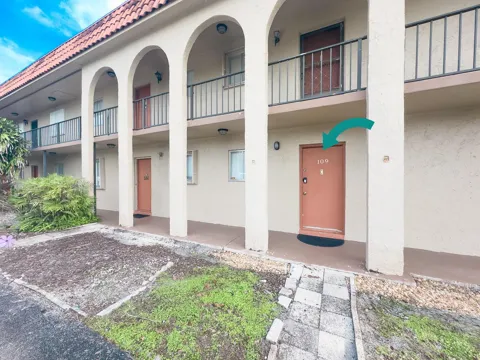 6080 FOREST HILL BOULEVARD #109