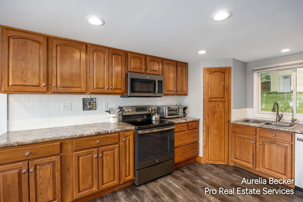 13555 Sunset Shores Drive NE Nelson Township, MI 49319