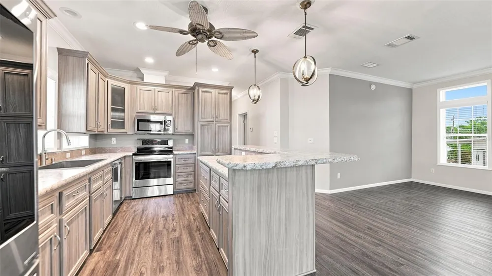 10315 CORTEZ ROAD W #2F Bradenton, FL 34210
