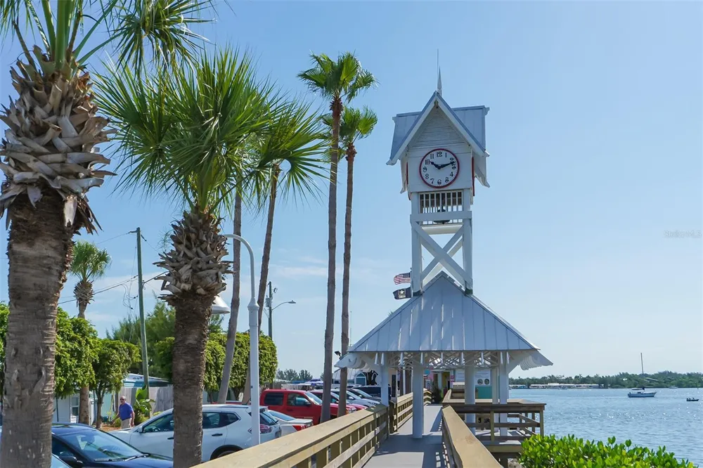 10315 CORTEZ ROAD W #2F Bradenton, FL 34210