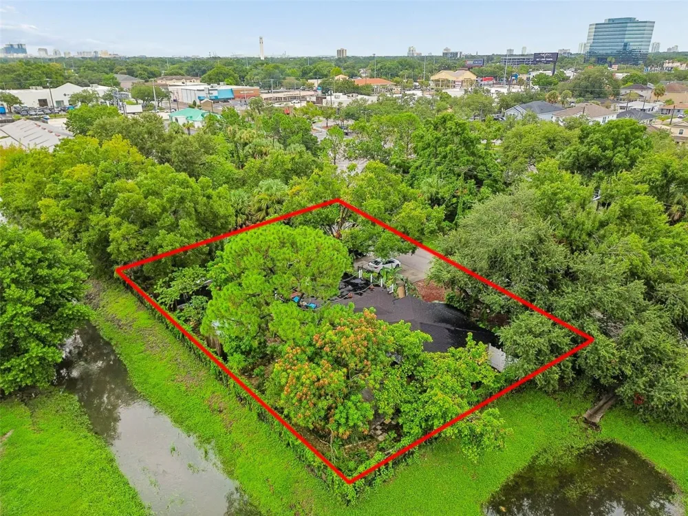 3823 W LEMON STREET Tampa, FL 33609