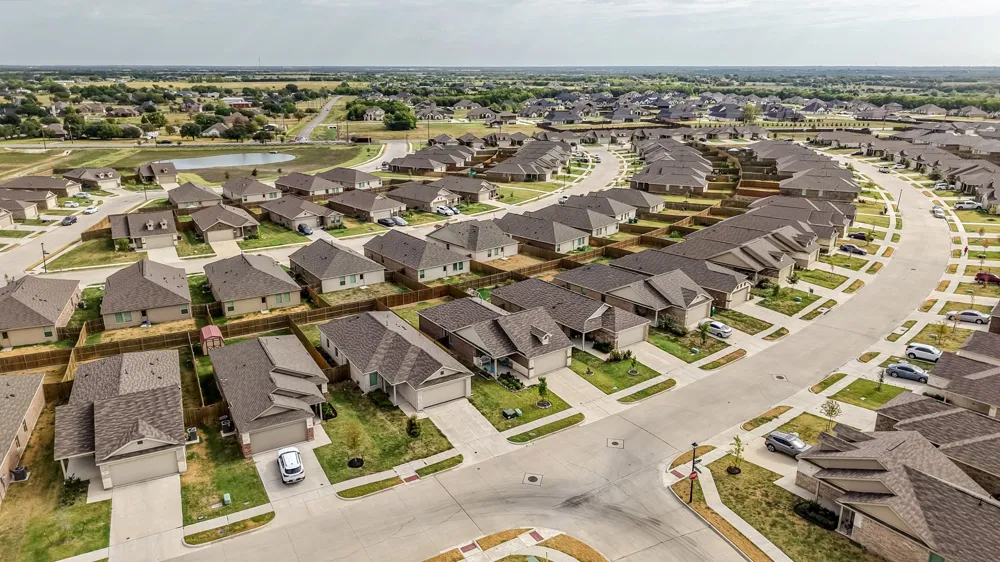 1448 Dovekie Drive Forney, TX 75126
