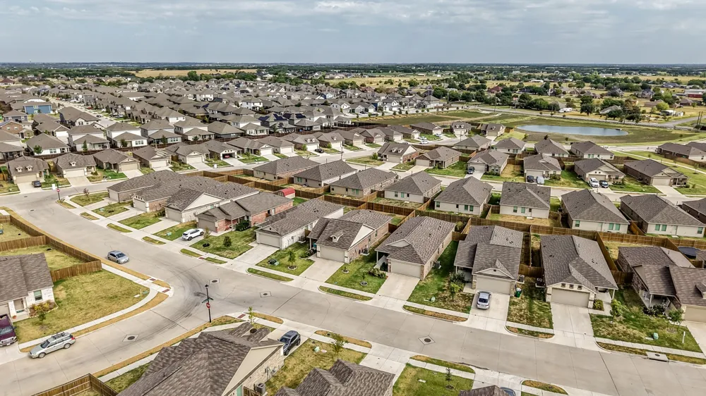 1448 Dovekie Drive Forney, TX 75126