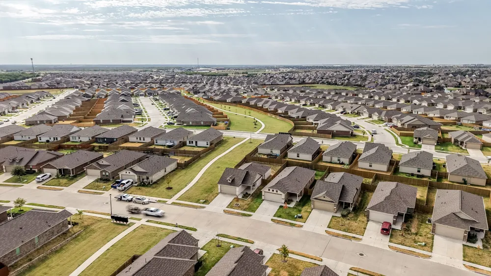 1448 Dovekie Drive Forney, TX 75126