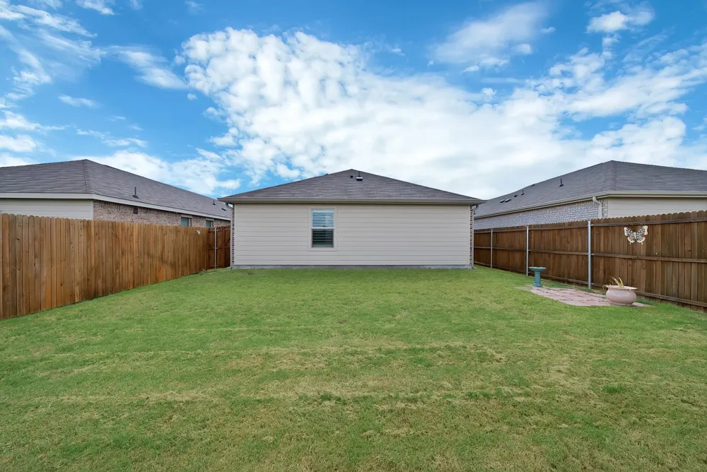 1448 Dovekie Drive Forney, TX 75126