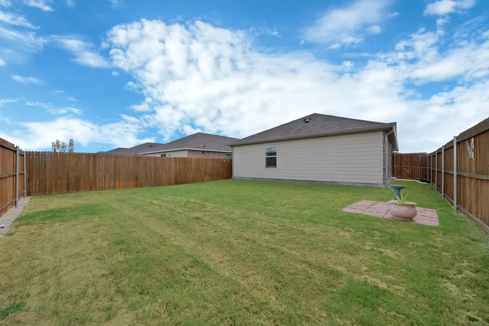 1448 Dovekie Drive Forney, TX 75126