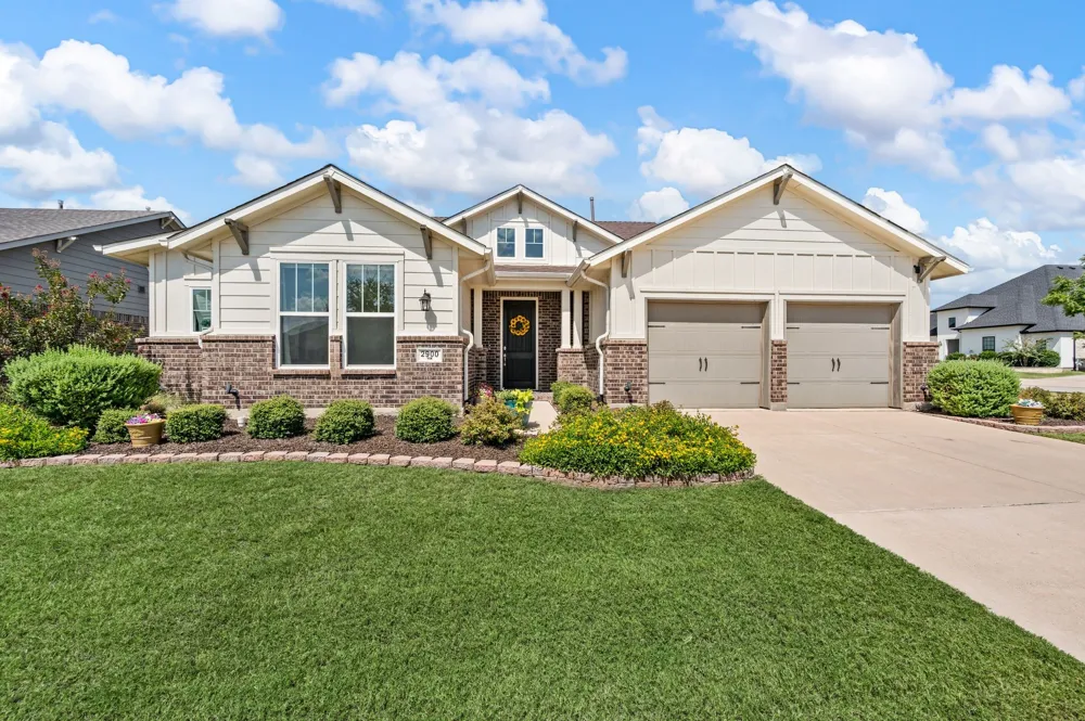 2900 Peekaboo Lane Northlake, TX 76247