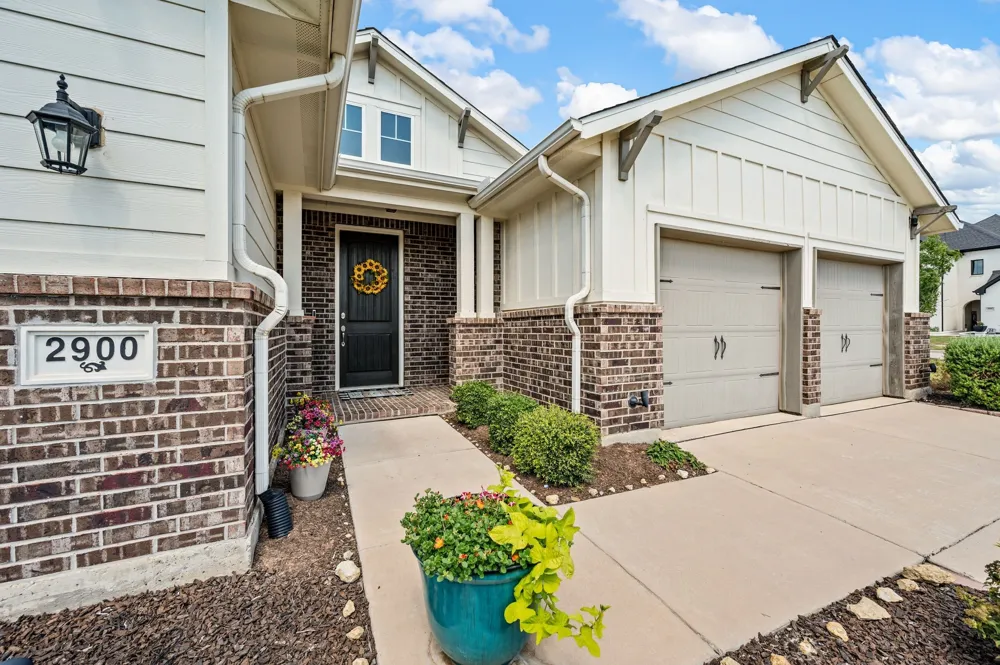 2900 Peekaboo Lane Northlake, TX 76247
