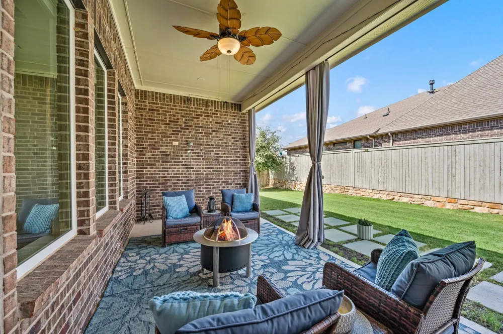 2900 Peekaboo Lane Northlake, TX 76247