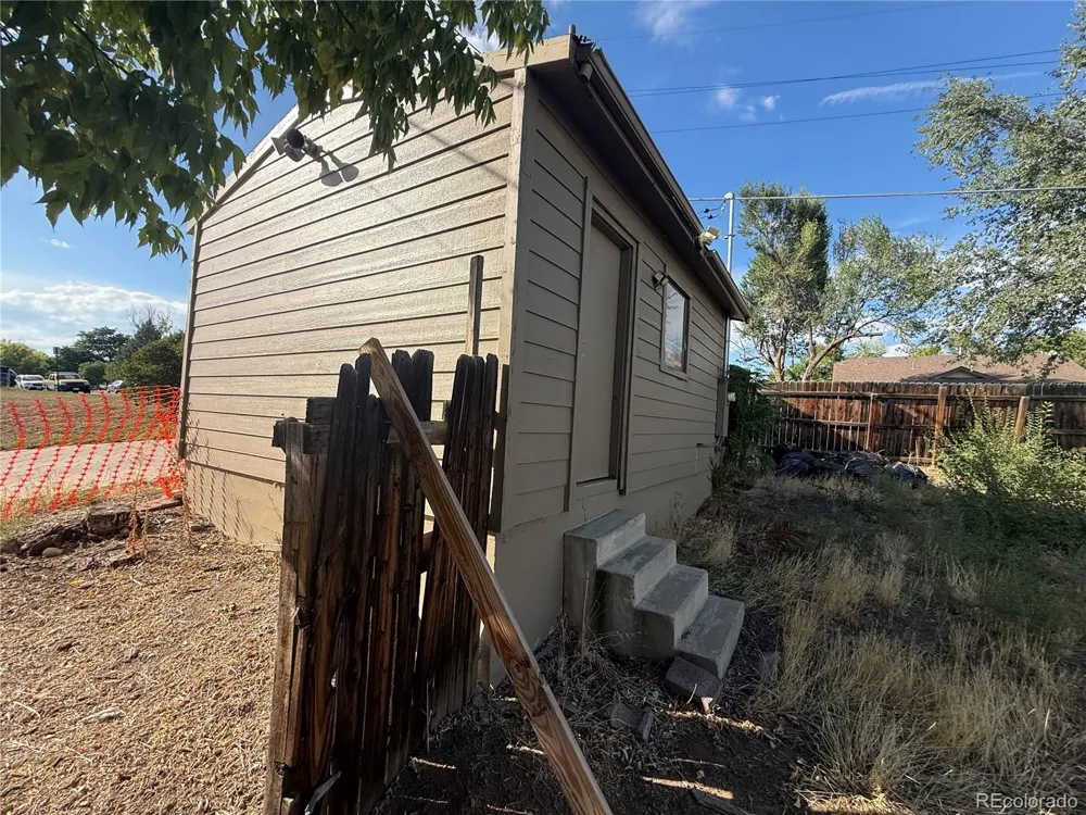 275 Stuart Street Denver, CO 80219