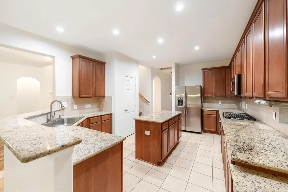 511 Silver Creek Circle Richmond, TX 77406