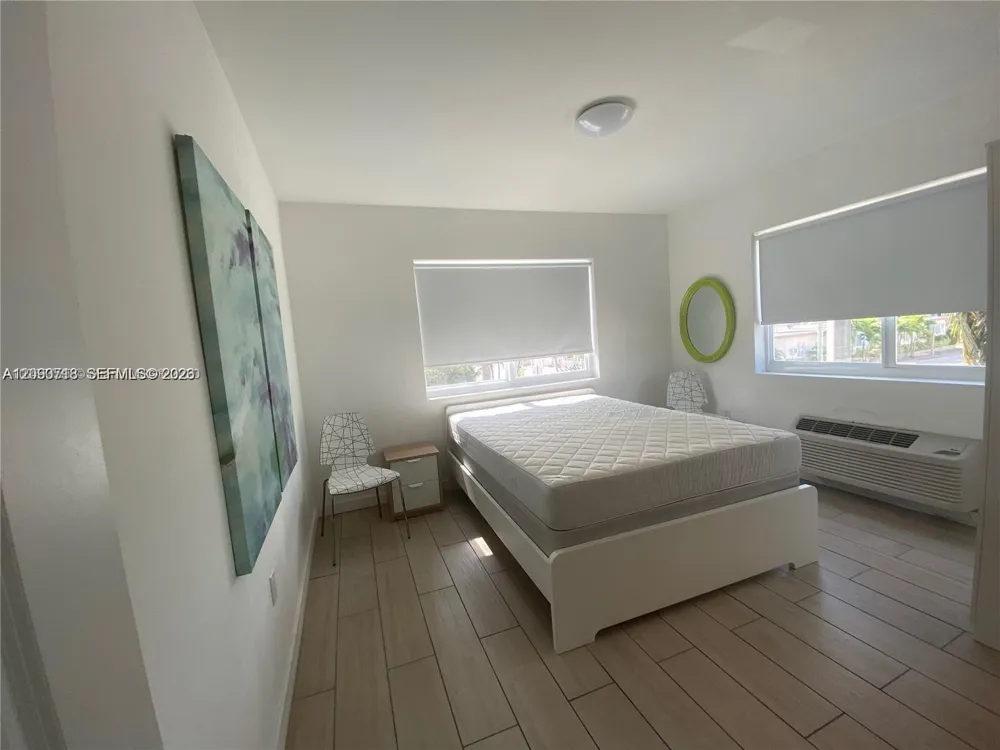 625 77th St #4 Miami Beach, FL 33141