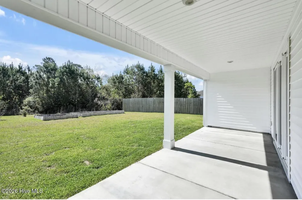 304 Edgewater Way Surf City, NC 28445