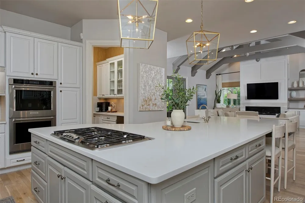7740 E 6th Avenue Denver, CO 80230