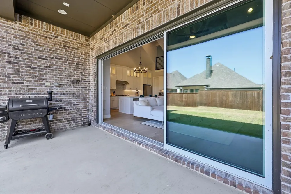 3709 Damsel MacKenzie Lewisville, TX 75056