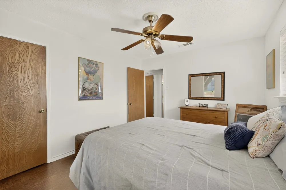 11341 Quail Run Street Dallas, TX 75238