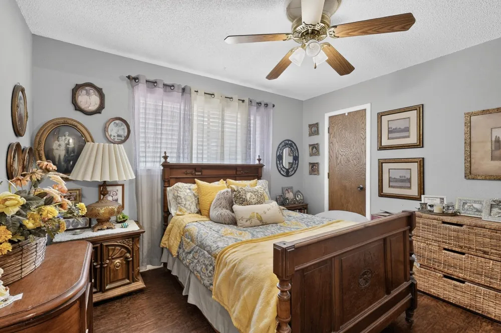 11341 Quail Run Street Dallas, TX 75238