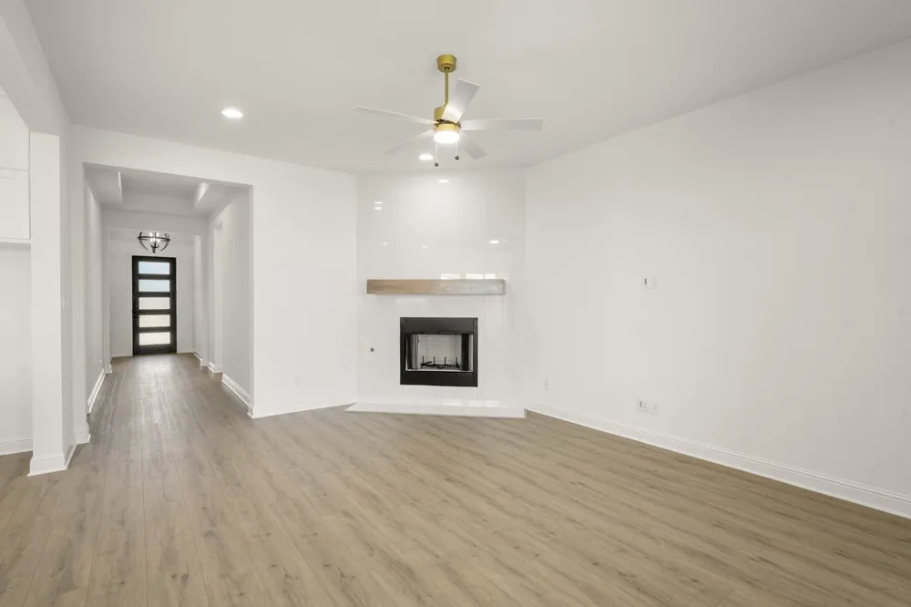 2114 Ash Court Mansfield, TX 76084