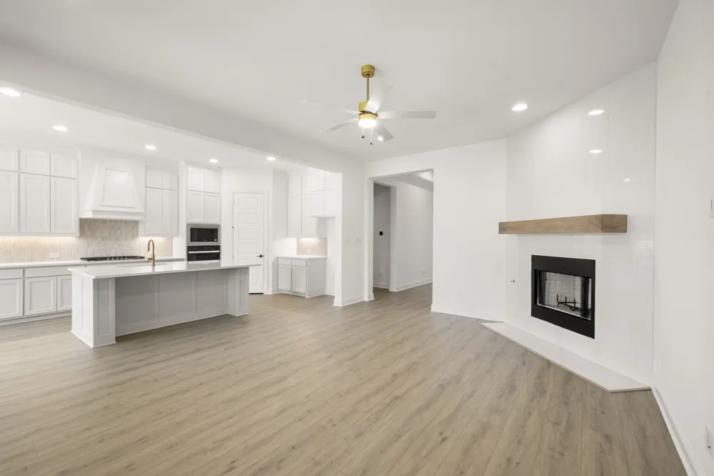 2114 Ash Court Mansfield, TX 76084