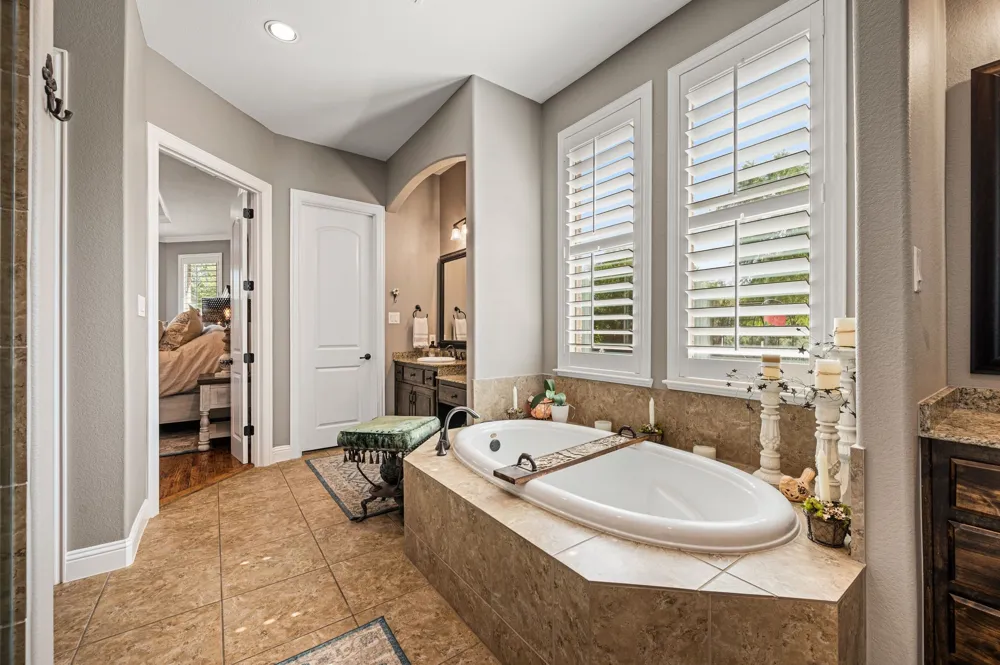 2890 Forest Hill Drive Cross Roads, TX 76227