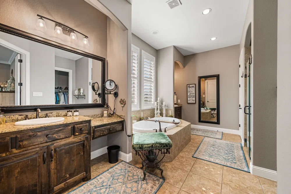 2890 Forest Hill Drive Cross Roads, TX 76227