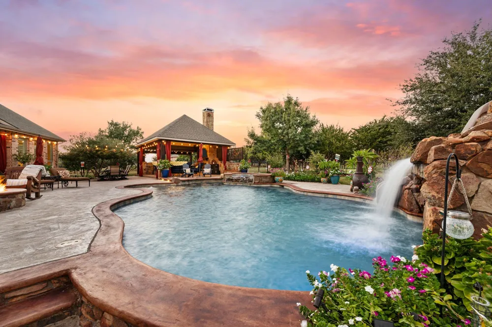 2890 Forest Hill Drive Cross Roads, TX 76227