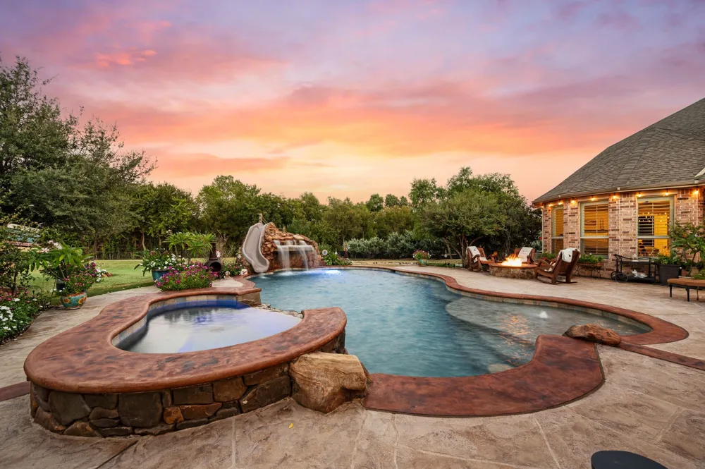 2890 Forest Hill Drive Cross Roads, TX 76227