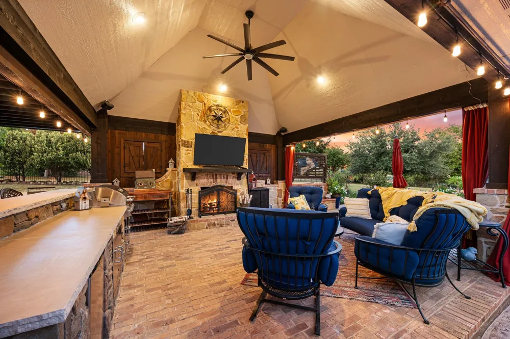 2890 Forest Hill Drive Cross Roads, TX 76227