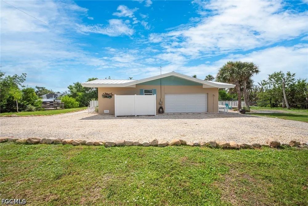 Pine Tree Drive Sanibel, FL 33957