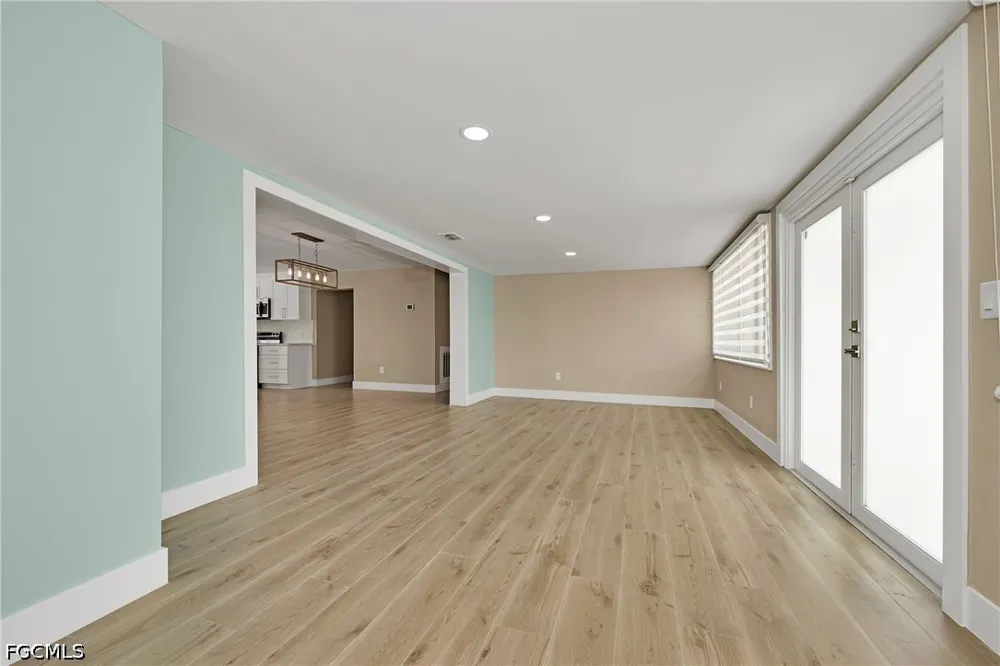 Pine Tree Drive Sanibel, FL 33957