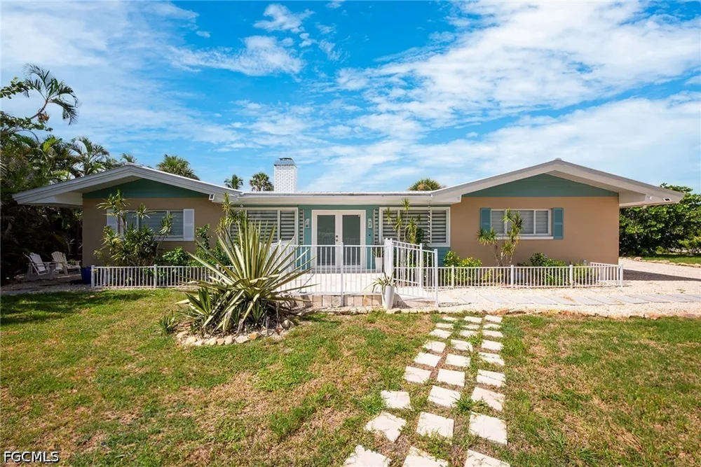 Pine Tree Drive Sanibel, FL 33957