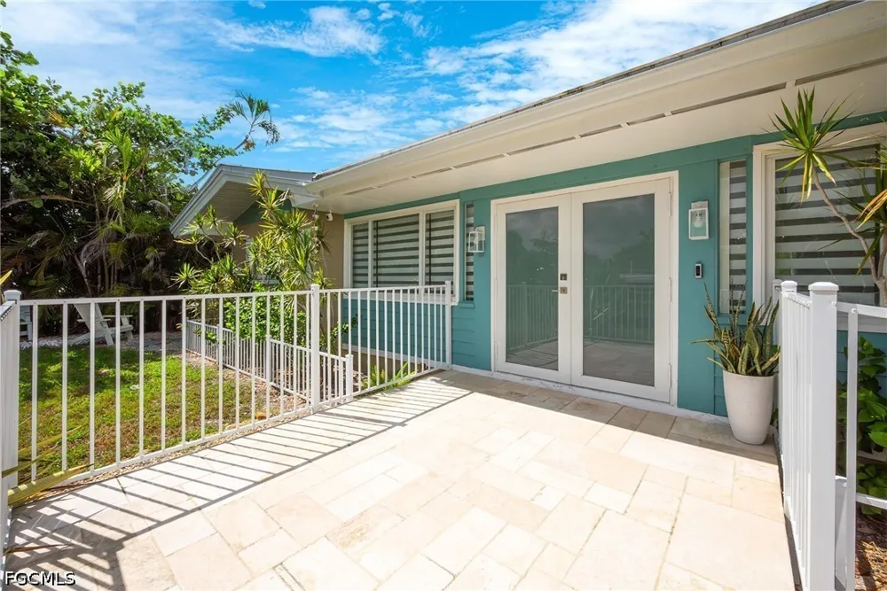 Pine Tree Drive Sanibel, FL 33957