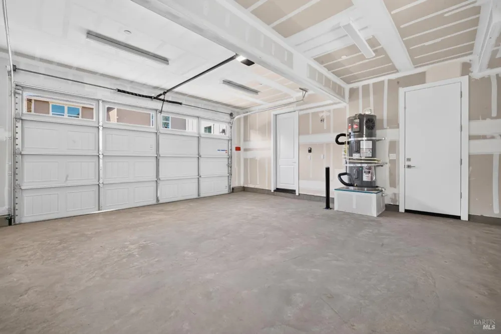 2450 Linwood Avenue Santa Rosa, CA 95404